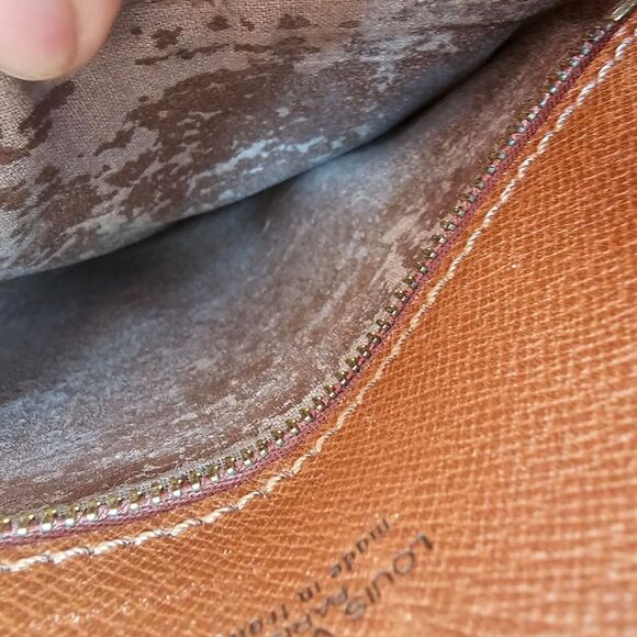 Louis Vuitton Saint Cloud Monogram Crossbody Bag - Picture 14 of 16